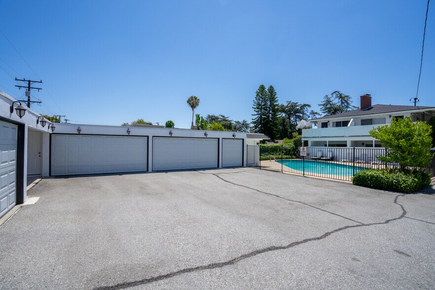 More Photos Of 921-933 W Huntington Dr, Arcadia Apartments For Sale