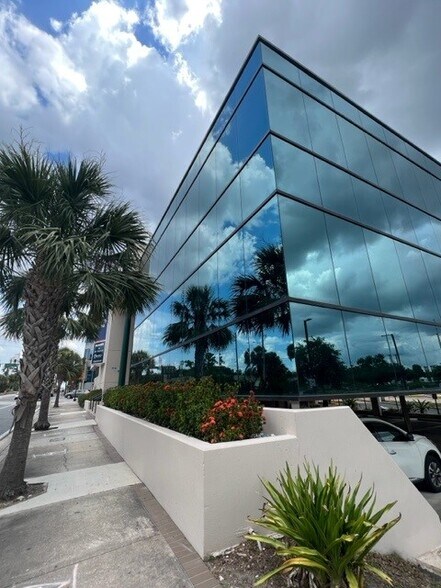More Photos Of 1118 S Orange Ave, Orlando Medical For Sale