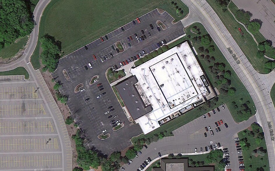 More Photos Of 5225 Auto Club Dr, Dearborn Office For Sale