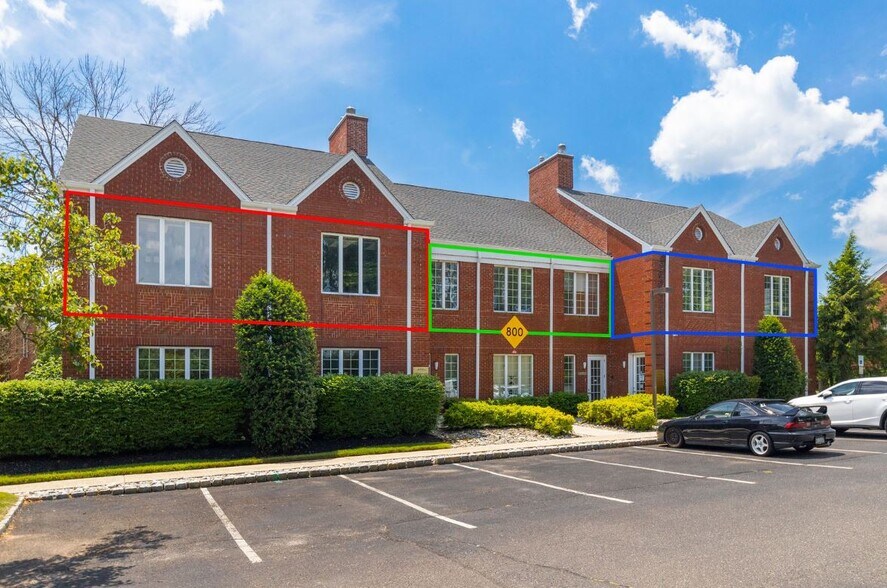 More Photos Of 821-824 Courtyard Dr, Hillsborough Office For Lease