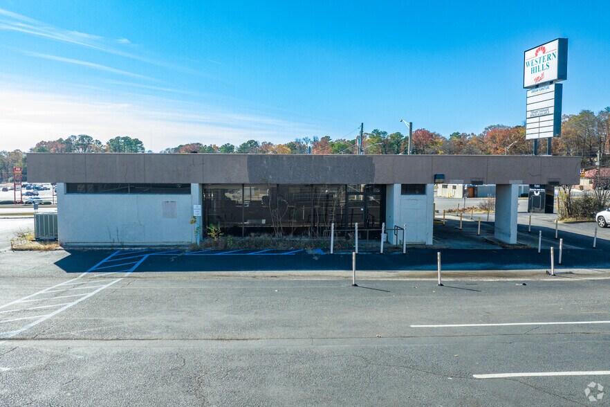 More Photos Of 7201 Aaron Aronov Dr, Fairfield Bank For Lease