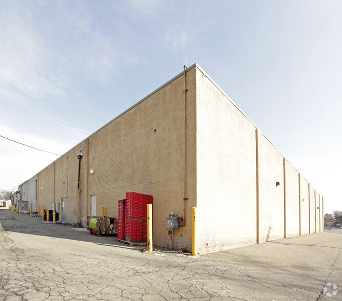 More Photos Of 31501-31525 Joy Rd, Westland Unknown For Lease