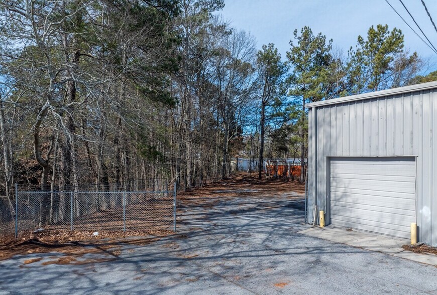 More Photos Of 6275 Highway 85, Riverdale Warehouse For Sale