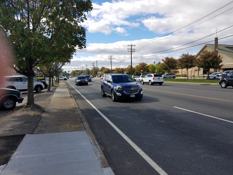 More Photos Of 34 Hempstead Tpke, Farmingdale General Retail For Sale