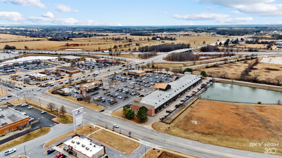 More Photos Of 2603 W Pleasant Grove Rd, Rogers Unknown For Lease