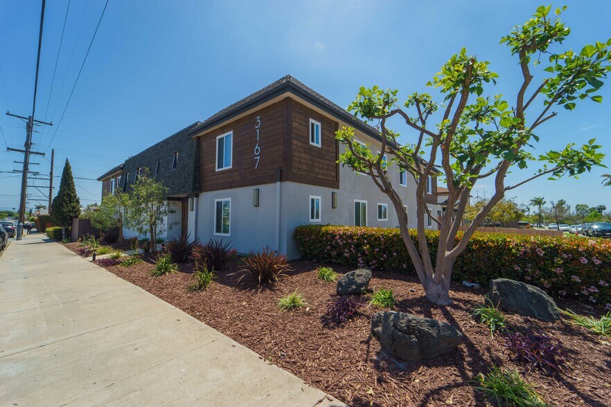 More Photos Of 3167 Landis St, San Diego Apartments For Sale