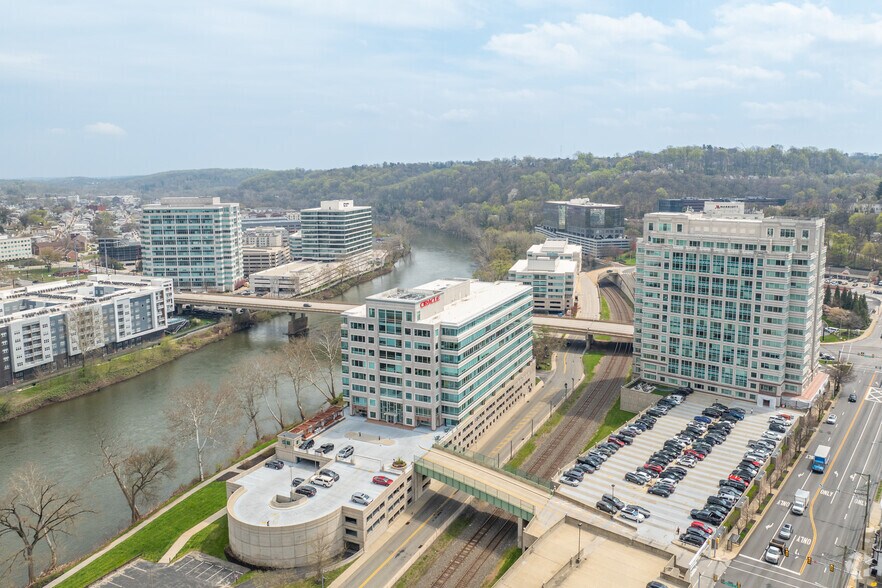 More Photos Of 300 Barr Harbor Dr, West Conshohocken Office For Lease