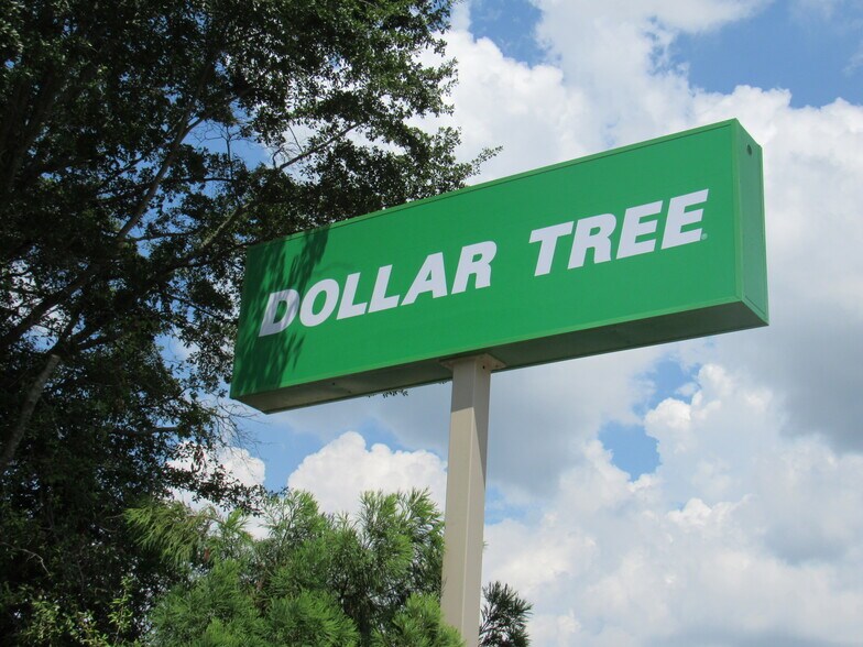 More Photos Of 1876 E Blackstock Rd, Roebuck Freestanding For Sale