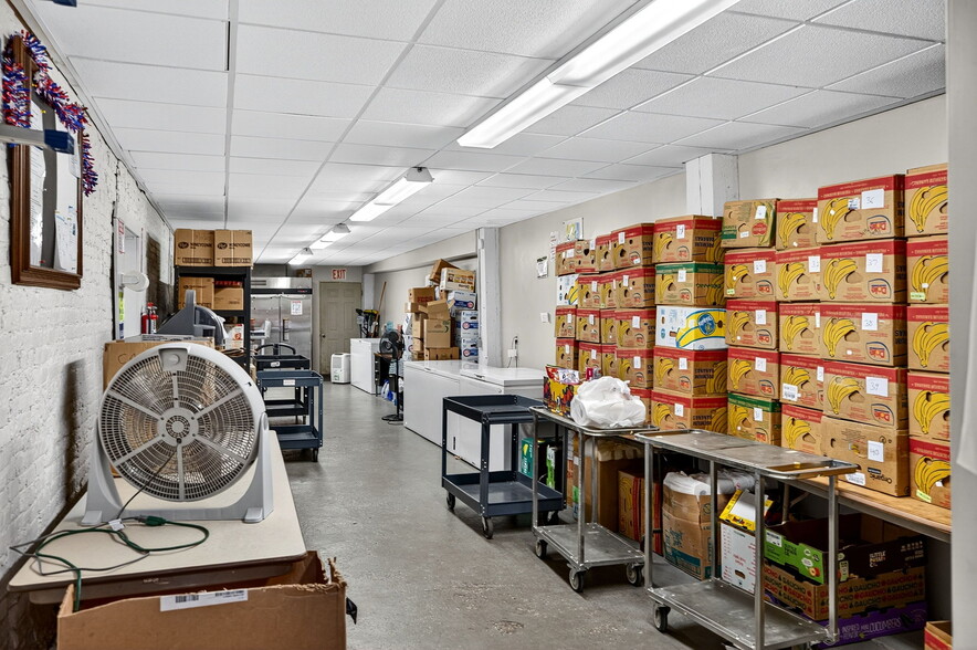 More Photos Of 168-171 Bower Street Ext, Montgomery Manufacturing For Sale