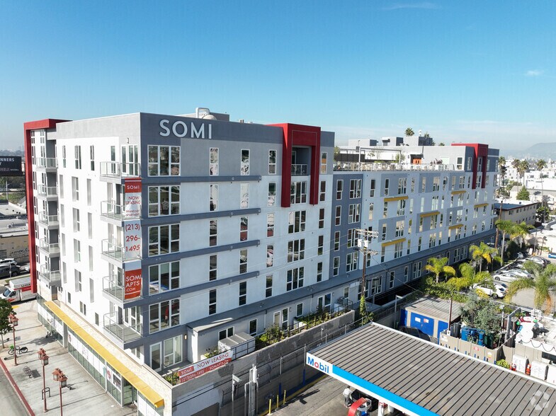 Primary Photo Of 988 S Manhattan Pl, Los Angeles Apartments For Lease