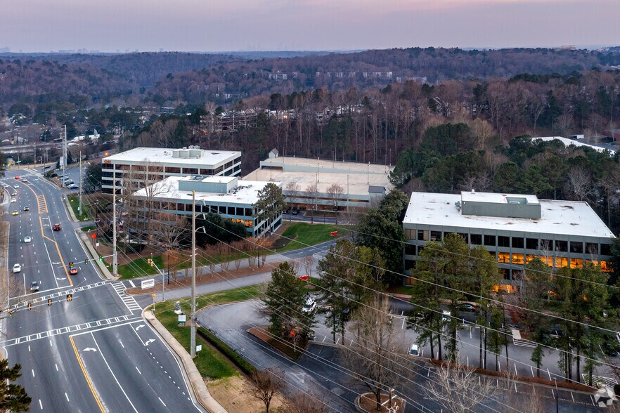 More Photos Of 2110 Powers Ferry Rd SE, Atlanta Office For Lease