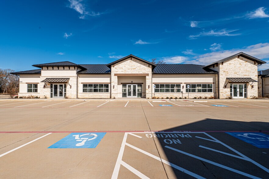 More Photos Of 515 S Kimball Ave, Southlake Medical For Lease