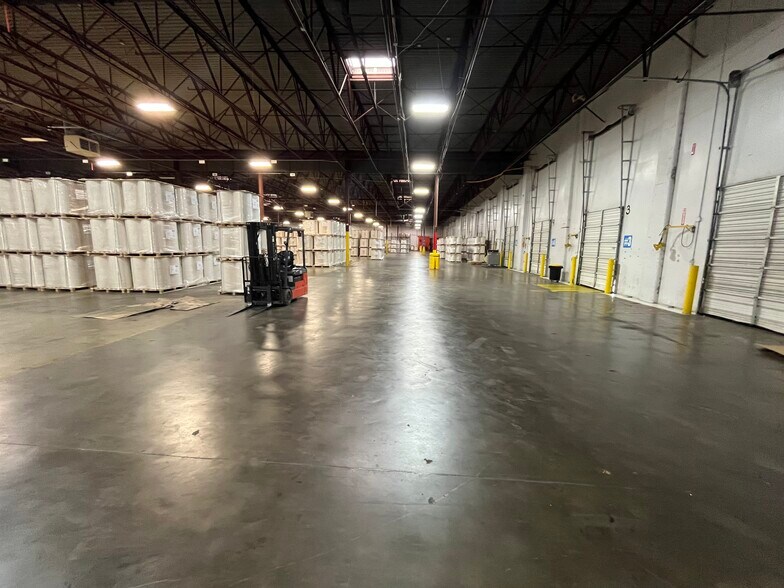 More Photos Of 49 Donkle Rd, Greenville Warehouse For Sale