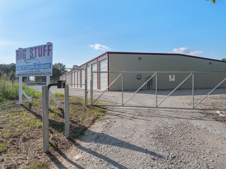 More Photos Of 50 Voss Ln, Huntingdon Self Storage For Sale