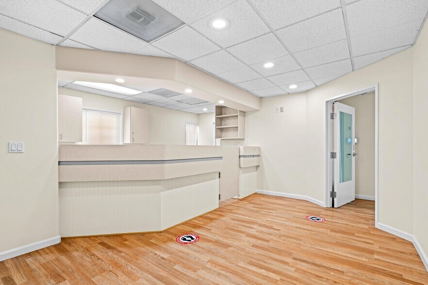 More Photos Of 1041 McKeever Ave, Hayward Medical For Sale