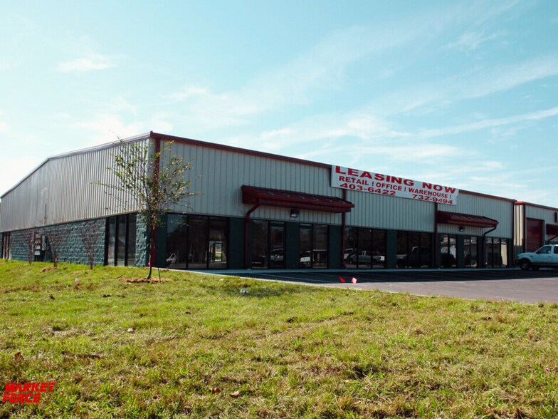 More Photos Of 2070 Palmetto St, Middleburg Light Distribution For Lease