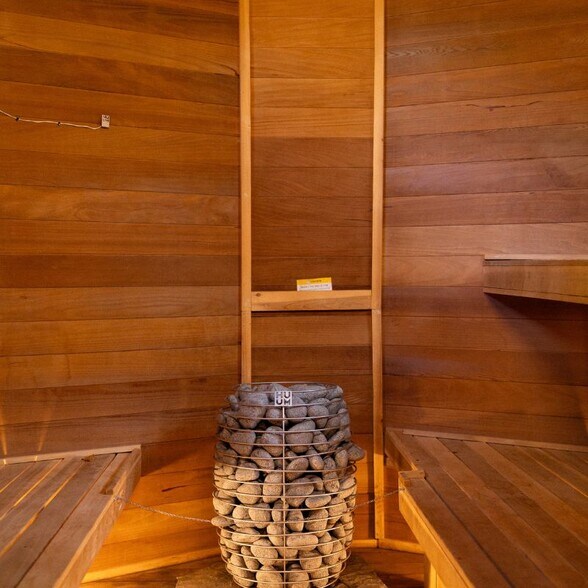 More Photos Of 22642 Highway 6, Crosby Hotel For Sale