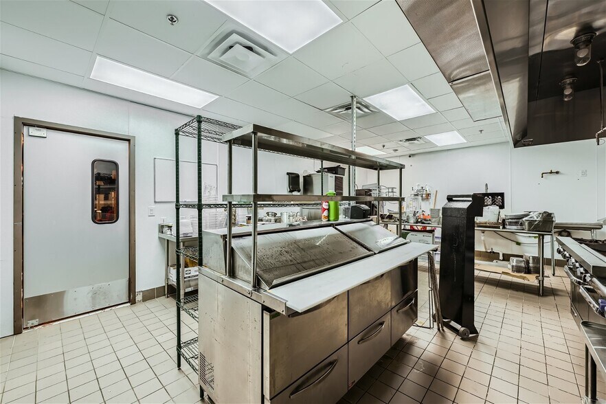 More Photos Of 2730 Fondren Rd, Houston Restaurant For Sale