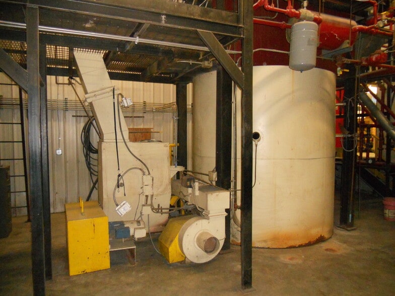More Photos Of 10 Precision Dr, North Springfield Industrial For Lease