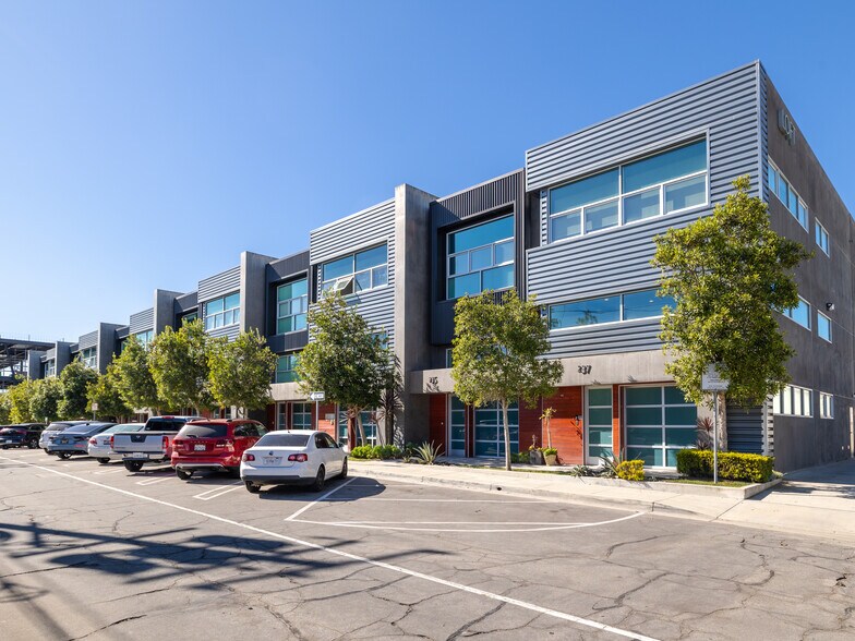 More Photos Of 215-237 California St, El Segundo Loft Creative Space For Lease