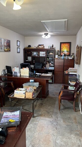 More Photos Of 1952 S Buckner Blvd, Dallas Auto Dealership For Lease