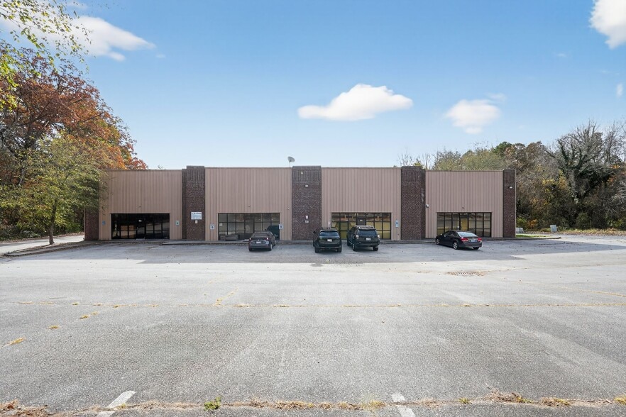 Primary Photo Of 209 Swathmore Ave, High Point Warehouse For Lease
