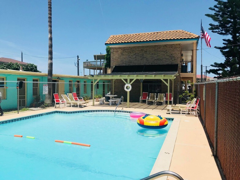 600 E Davis St, Port Isabel, TX 78578 Motel For Sale