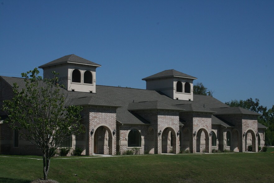 More Photos Of 134 Eldridge Rd, Sugar Land Office Residential For Lease