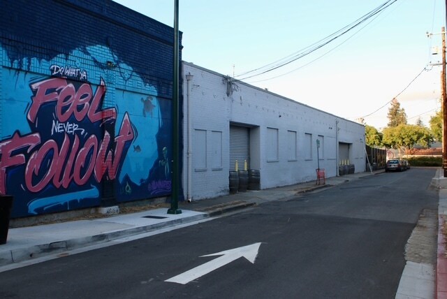 More Photos Of 22357 Mission Blvd, Hayward Research And Development For Sale