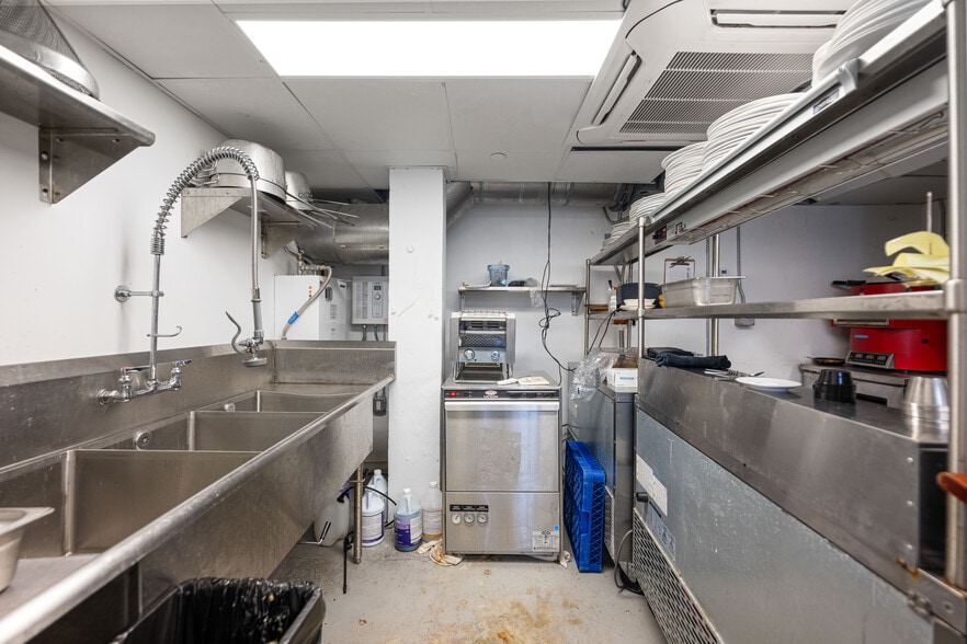 More Photos Of 334 20th St, Miami Beach Hotel For Lease