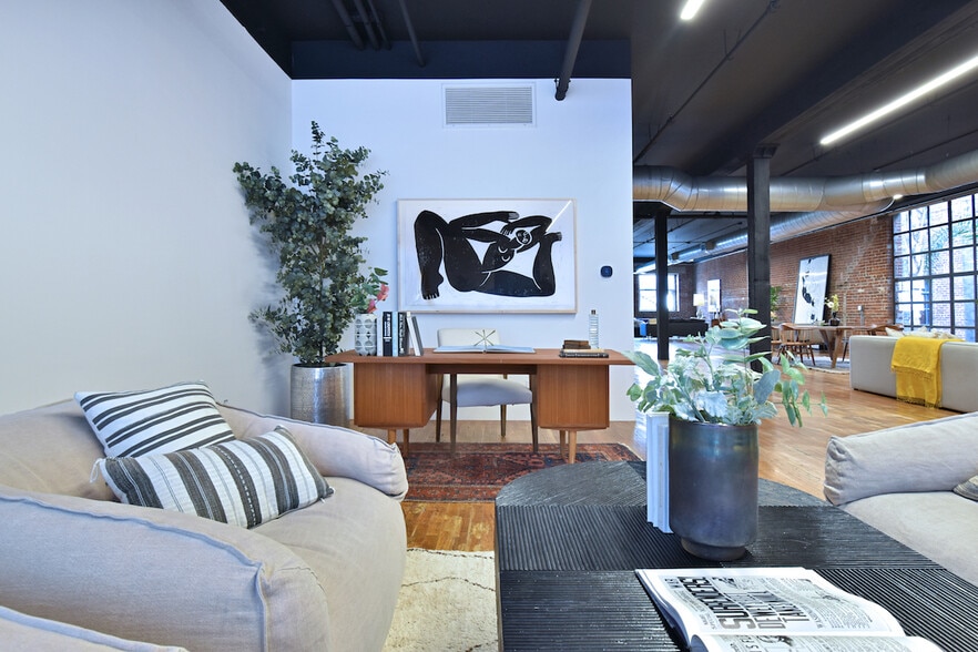 More Photos Of 500-530 Molino St, Los Angeles Office For Sale