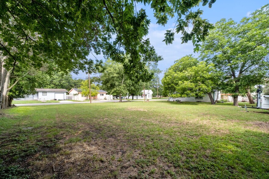 More Photos Of 740 Central Ave, New Braunfels Land For Sale