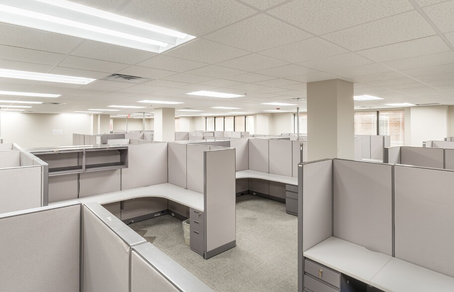 More Photos Of 34 Campbell Ave SW, Roanoke Office For Sale