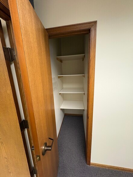 More Photos Of 2524 Hils Ct, Menomonie Medical For Sale