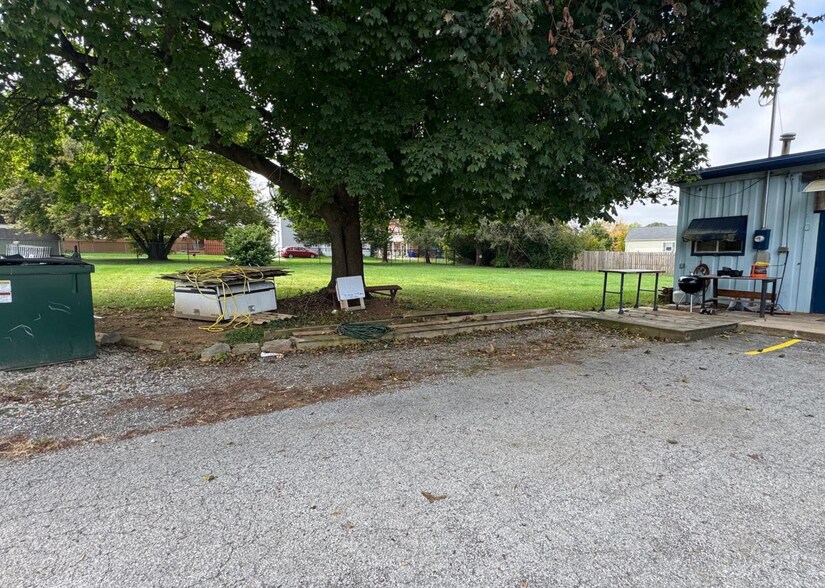 More Photos Of 150 N Constitution Ave, New Freedom Office For Sale