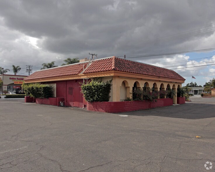 More Photos Of 13640 Goldenwest St, Westminster Restaurant For Lease