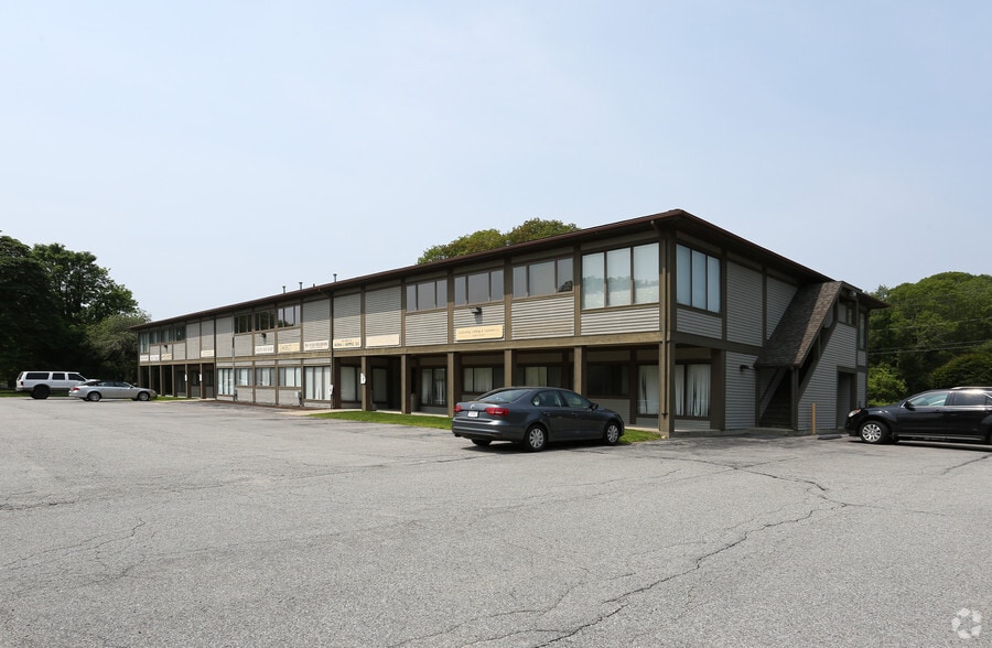 More Photos Of 20 S Anguilla Rd, Pawcatuck Office For Sale