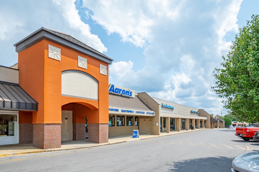 More Photos Of 1622 NW Broad St, Murfreesboro Unknown For Lease