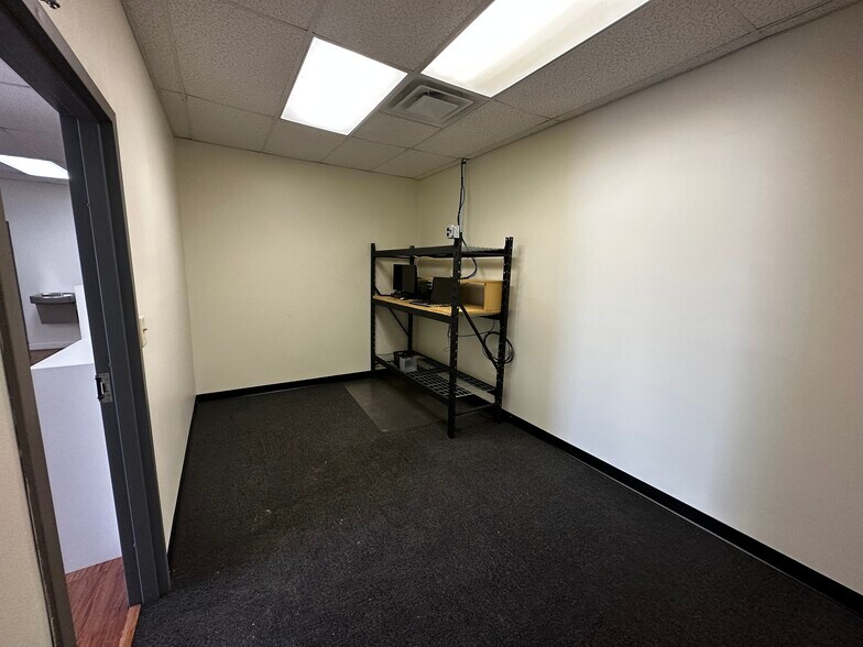 More Photos Of 797 Cool Spring Rd, Mingo Junction Office For Lease