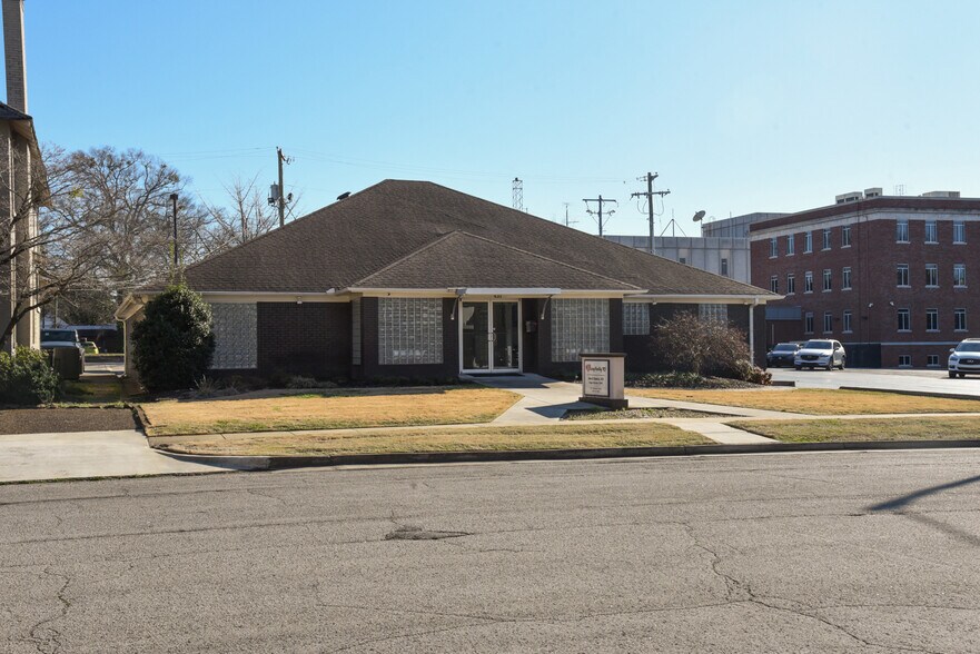 More Photos Of 431 Johnston St SE, Decatur Medical For Lease