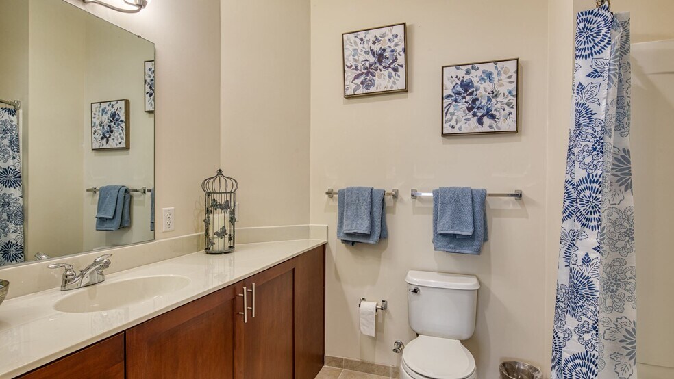 More Photos Of 670 Downey Green, Hampton Apartments For Sale