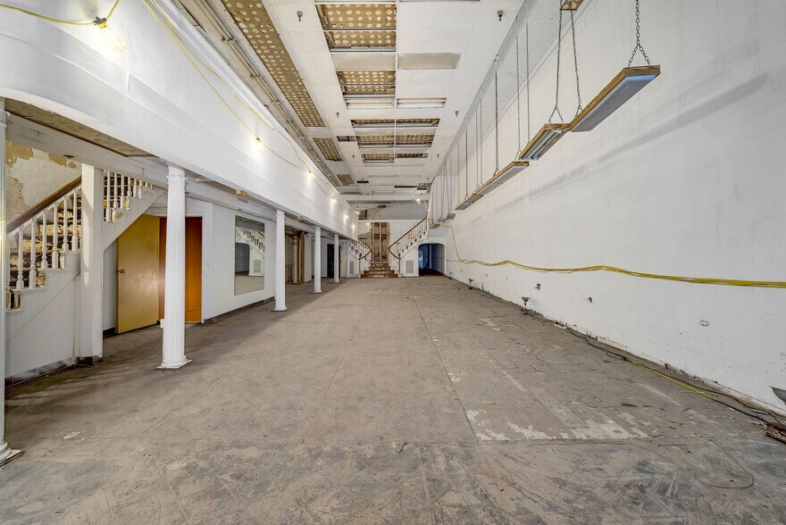 More Photos Of 113 W 4th St, Cincinnati Office For Lease