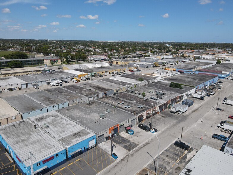More Photos Of 573-583 W 27th St, Hialeah Warehouse For Sale