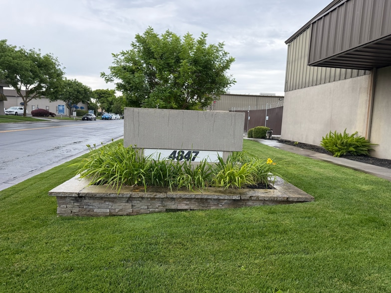 More Photos Of 4847 Stratos Way, Modesto Warehouse For Lease