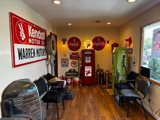 More Photos Of 1730 W Pulaski Hwy, Elkton Service For Sale