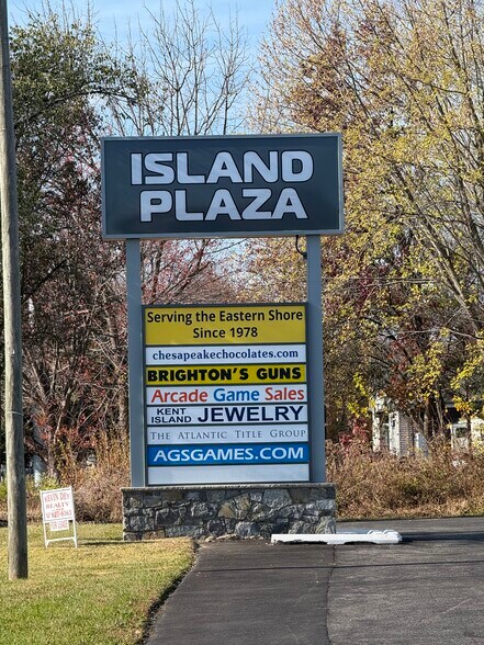 More Photos Of 200 Island Plaza Ct, Stevensville Freestanding For Lease