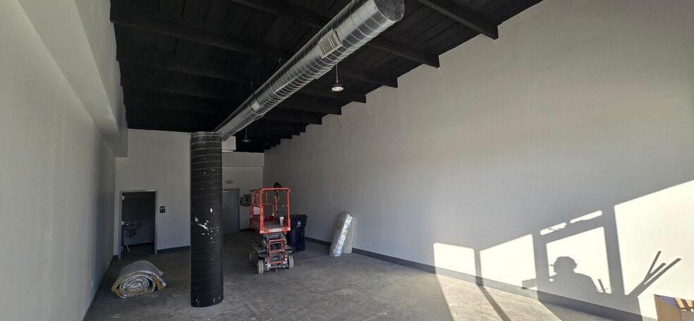 More Photos Of 1341 SW 59th St, Oklahoma City General Retail For Lease