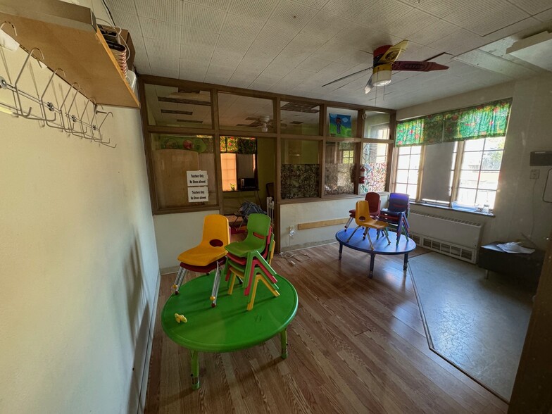 More Photos Of 697 13th Ave NE, Minneapolis Religious Facility For Sale