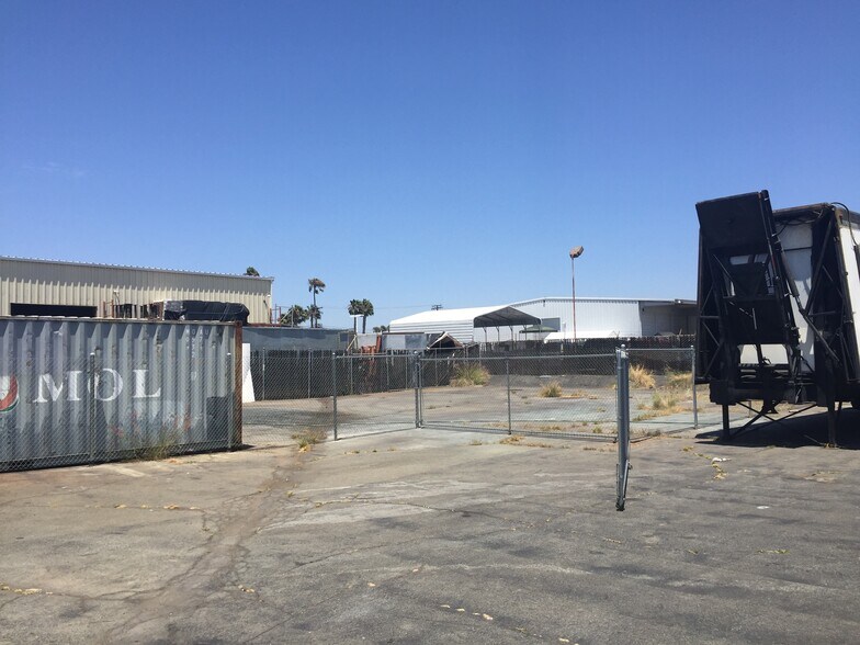 More Photos Of 3101 Hoover Ave, National City Warehouse For Lease