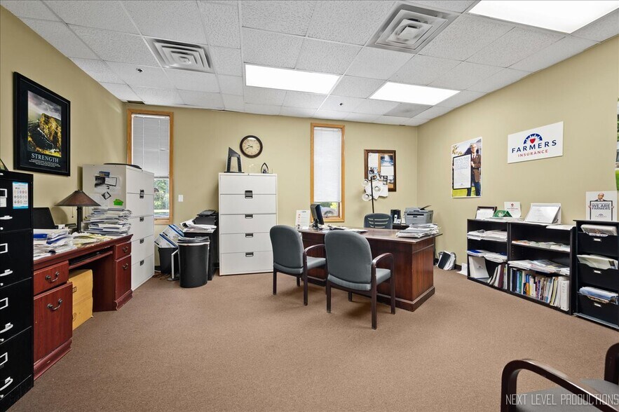 More Photos Of 850 W Bartlett Rd, Bartlett Medical For Sale